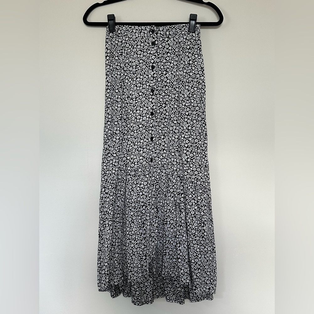 Japna Black and White Floral Midi Skirt
